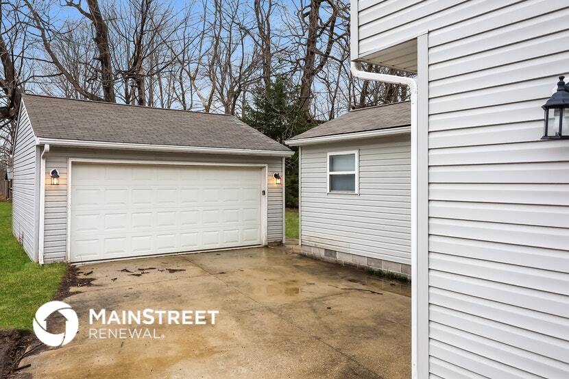Building Photo - 5908 Suwanee Dr