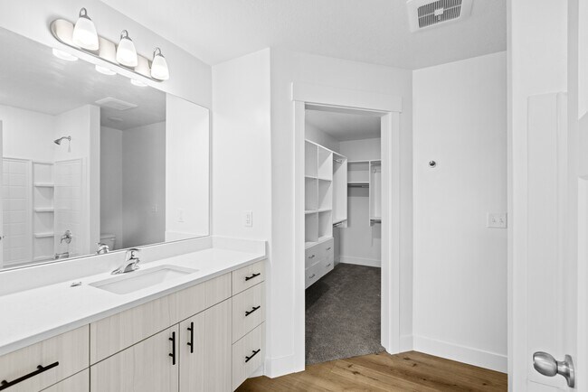 Building Photo - Harvest Cove Townhomes