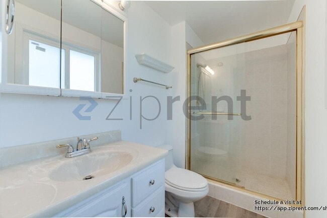 Building Photo - 12225 105th Ave NE