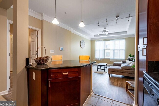 Building Photo - 400 17th St NW