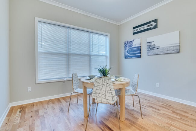 Building Photo - 53 Foal Ln