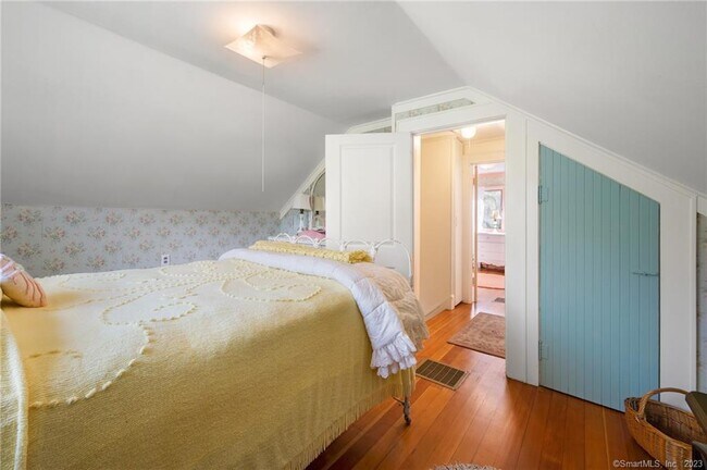 Building Photo - 6 East St