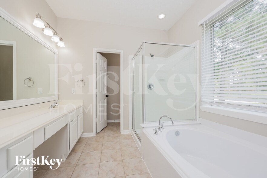 Building Photo - 13202 Bufflehead Ct