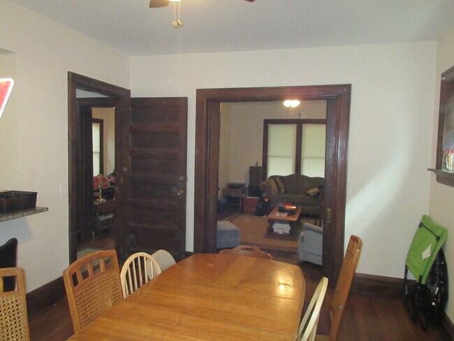 Building Photo - 53 E Northwood Ave