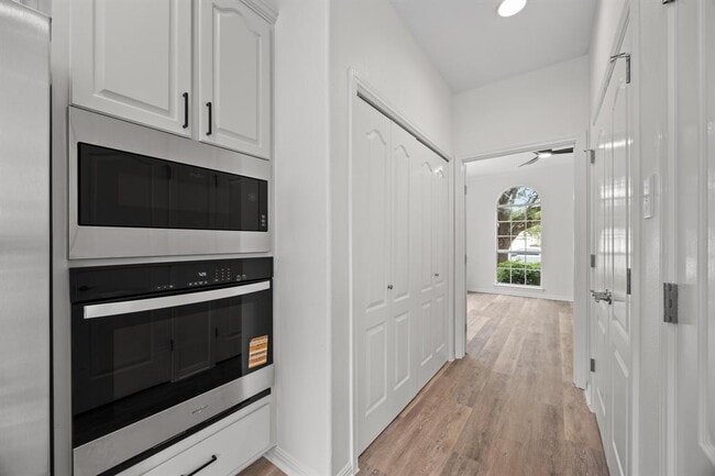 Building Photo - 3103 Cashell Wood Dr