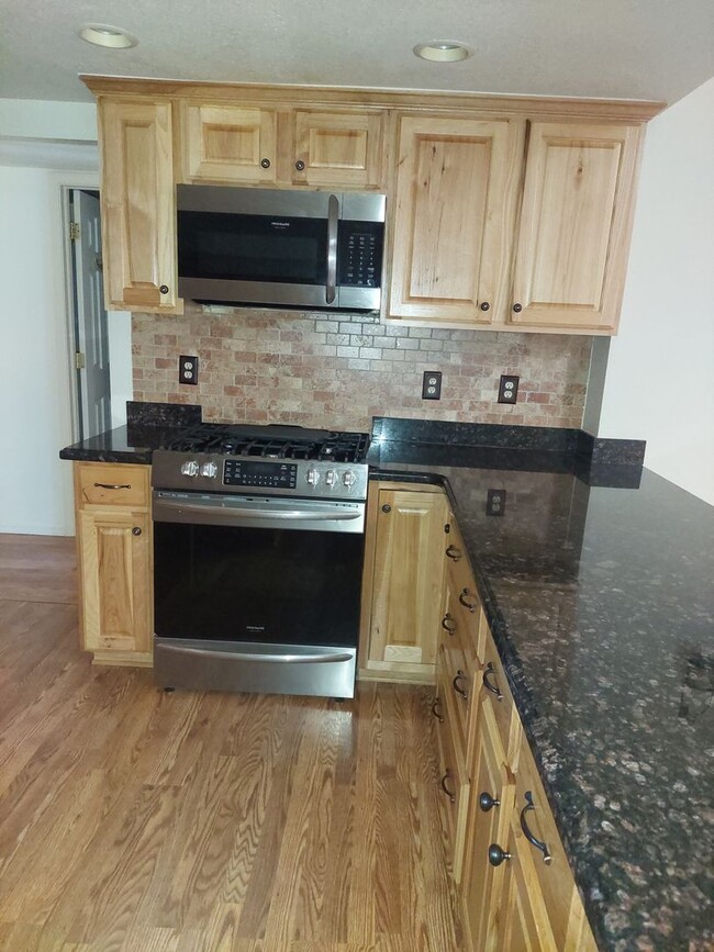 Building Photo - Beautiful Rental near Fort Bliss