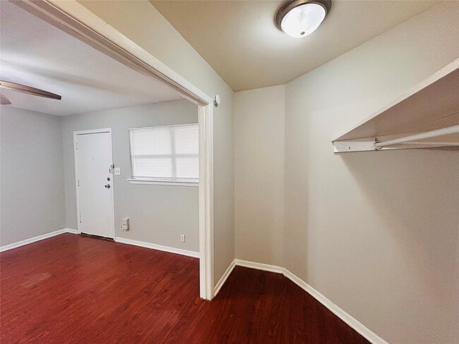 Building Photo - 8803 Timberside Dr