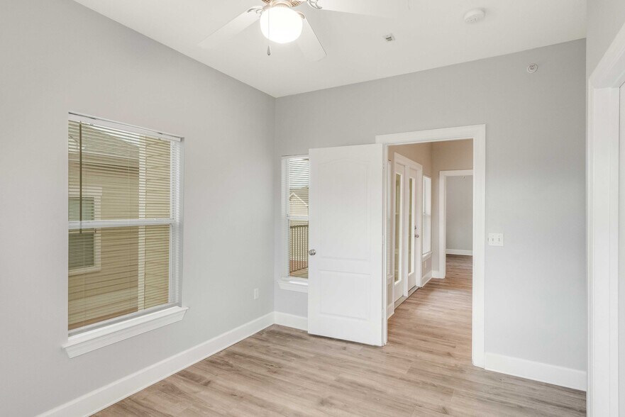 Bedroom - 1901 Crossing Pl