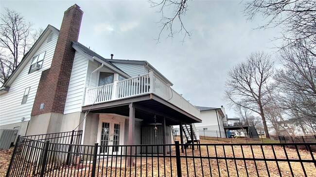 Building Photo - 961 Villa Gran Way