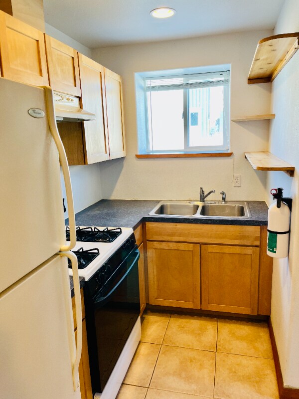 Building Photo - 104 Arcturus Dr