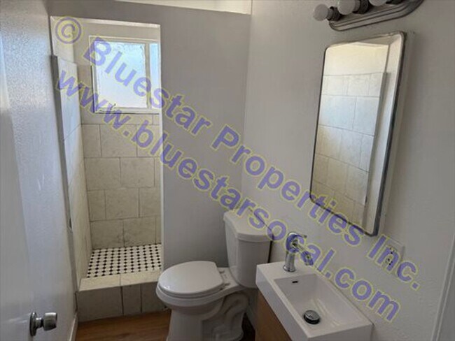 Building Photo - New Listing in Victorville!!!