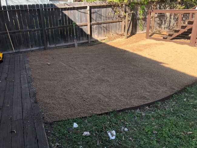 Building Photo - 30th-407 E