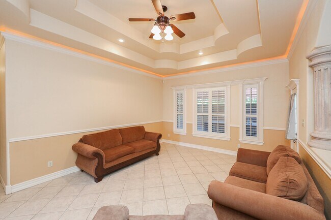 Building Photo - 1237 Whisper Hill Dr