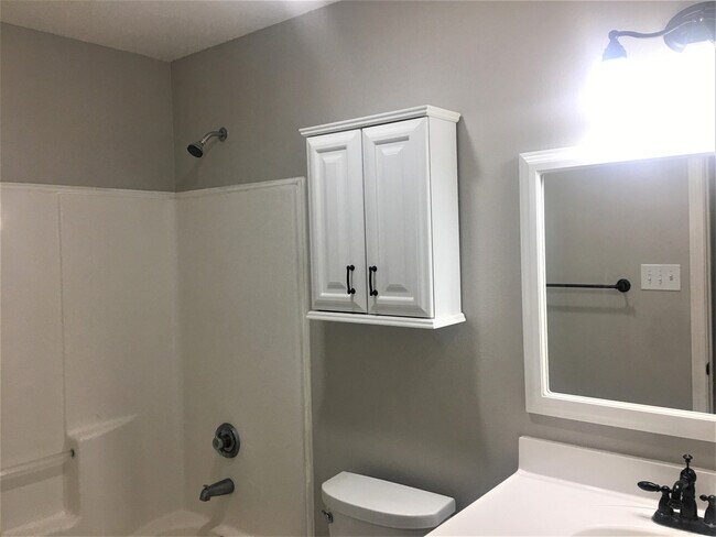 Building Photo - **BEAUTIFUL MONTEREY ADDITION HOME**