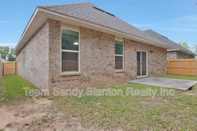 Building Photo - 5402 Parkside Dr