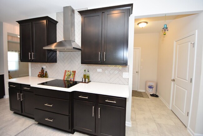 Building Photo - 143 Wood Stork Ln