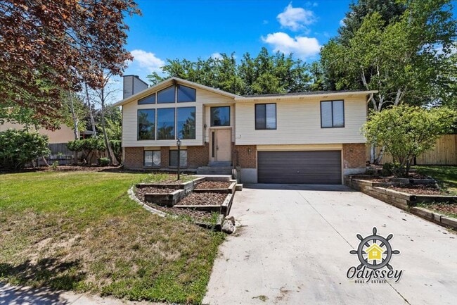 Building Photo - 2066 E 10095 S