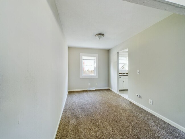 Building Photo - 3609-3611 E 69th St