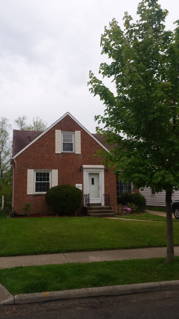 Building Photo - 4 Bedroom South Euclid House for Rent