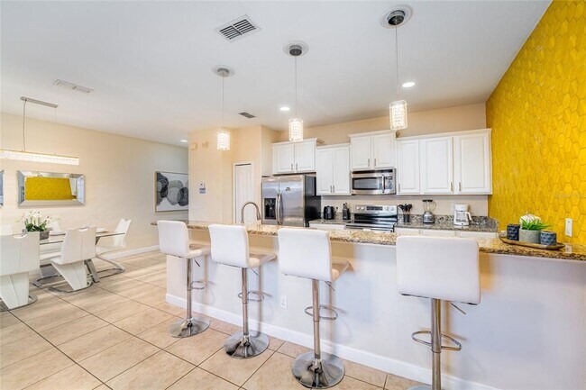 Building Photo - 8897 Candy Palm Rd