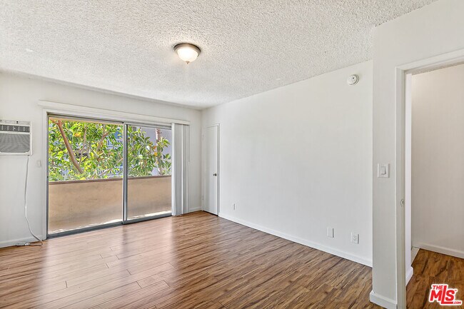 Building Photo - 2332 S Beverly Glen Blvd