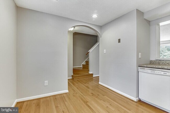 Building Photo - 14623 Stone Crossing Ct