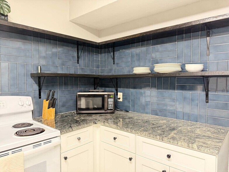 Building Photo - 1267 Sweet Pine Dr