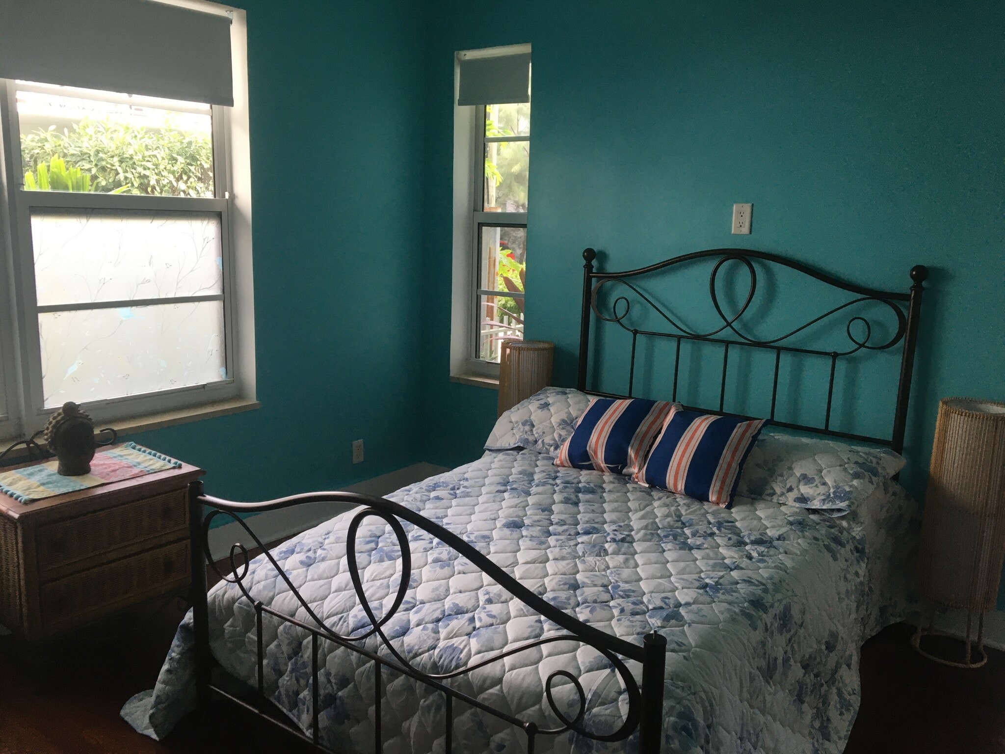 Building Photo - 935 10th St