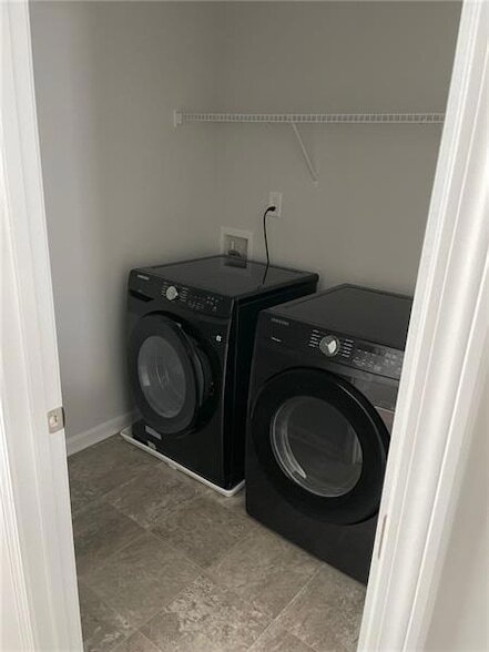 Building Photo - 92 Shelter Ln E