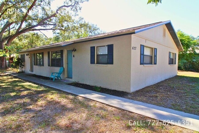 Primary Photo - 427 6th Ave NE