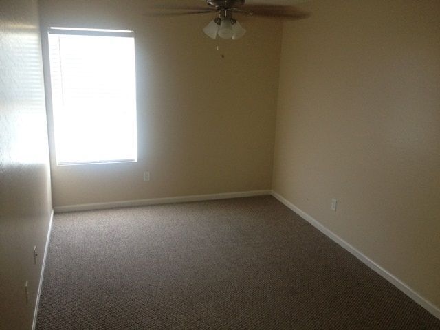 Building Photo - 1222 S 119th Ln