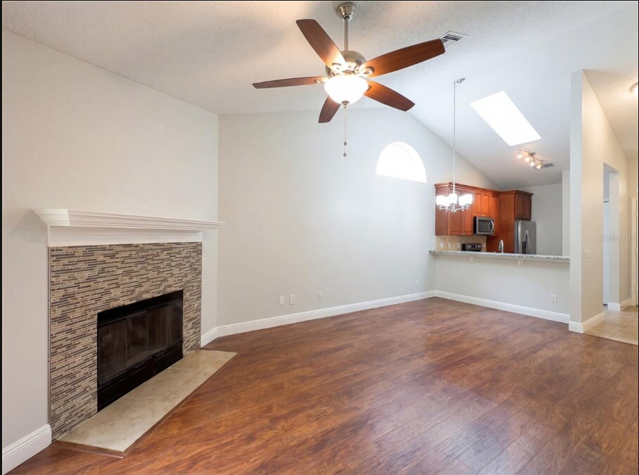 Building Photo - 1696 Chatham Cir