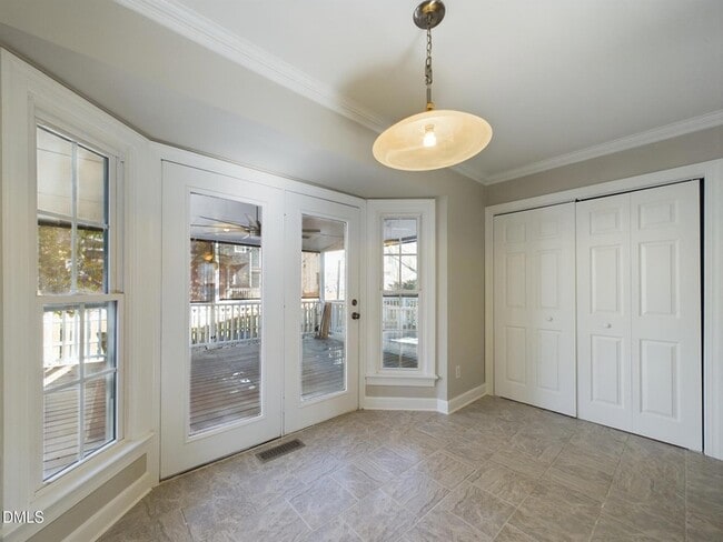 Building Photo - 4624 Forest Highland Dr