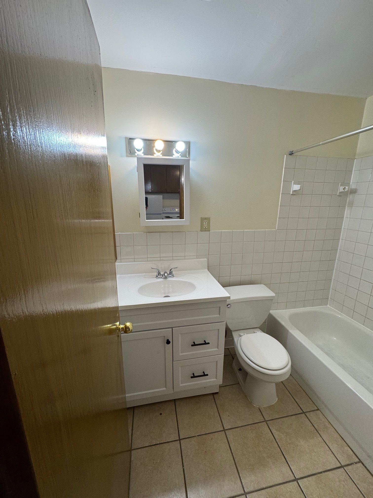 Building Photo - 464 Maryland Ave W