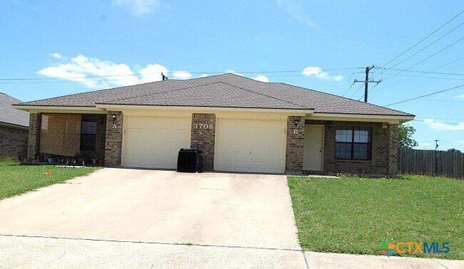 Primary Photo - 3708 Littleleaf Dr