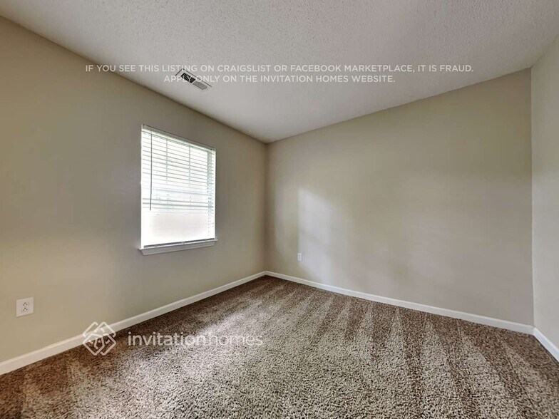 Building Photo - 10419 Worsley Ln