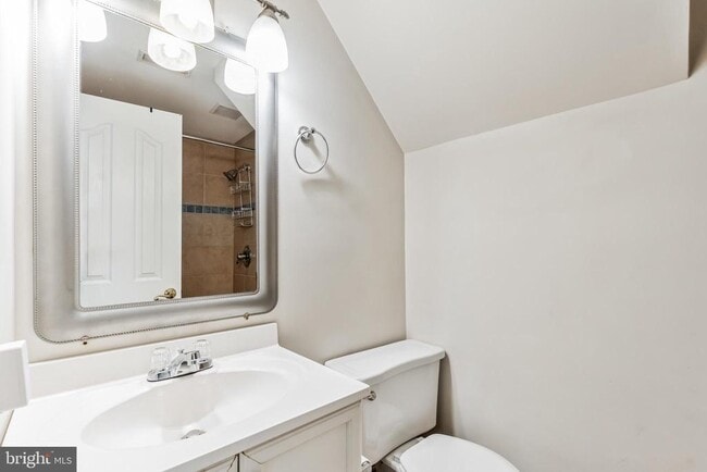 Building Photo - 2530 Vivaldi Ln