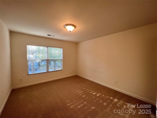 Building Photo - 17208 Caldwell Track Dr