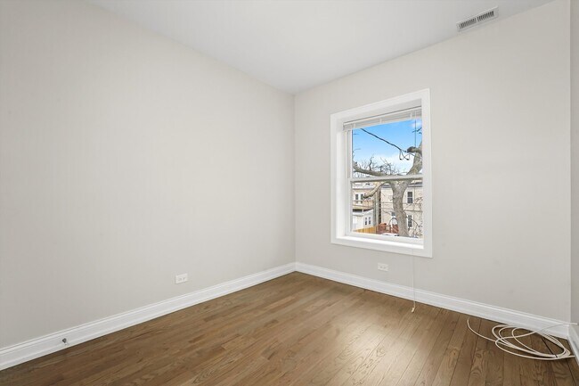 Building Photo - 4819 S Vincennes Ave