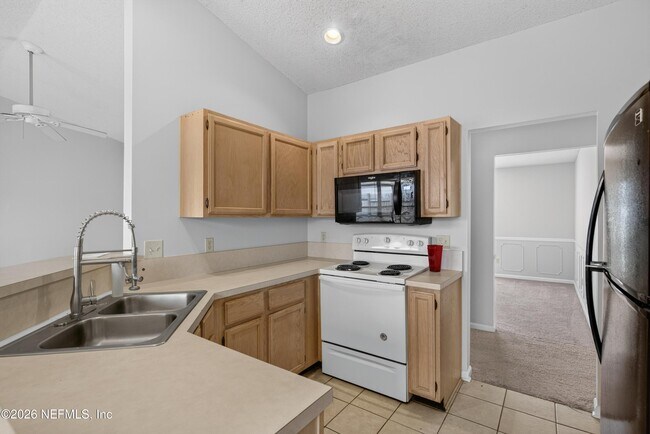 Building Photo - 400 Ashcroft Landing Dr