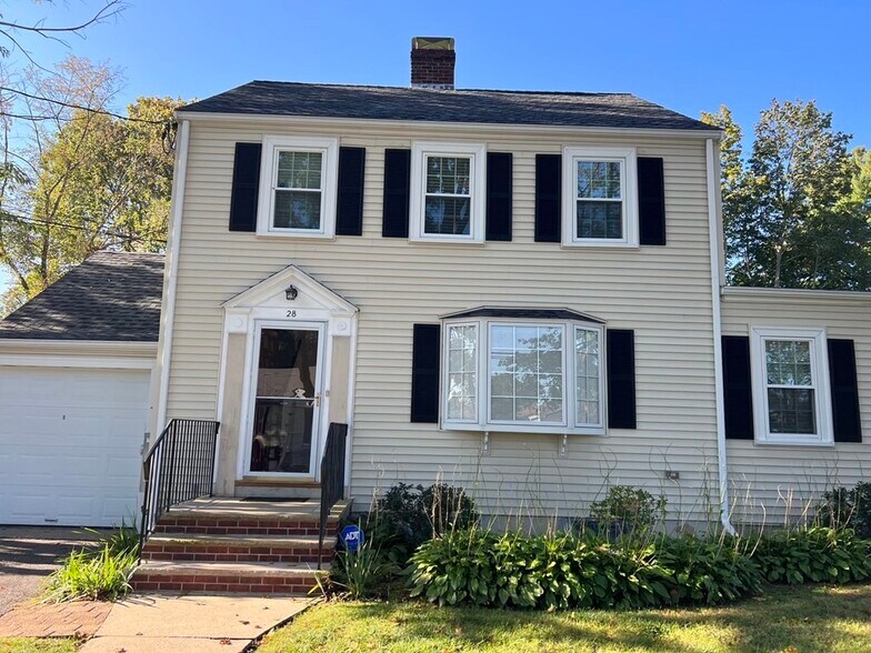 Primary Photo - 28 Farmington Rd