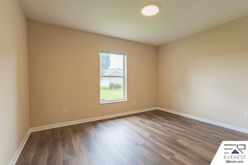 Building Photo - 26 Round Table Ln