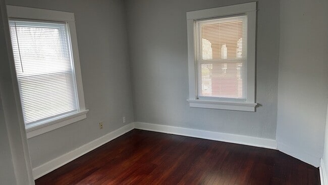 Building Photo - 1561 Sacramento Ave