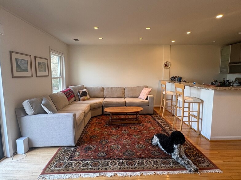 Building Photo - 2103 N Rolfe St