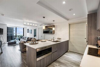 Building Photo - 801 S Miami Ave