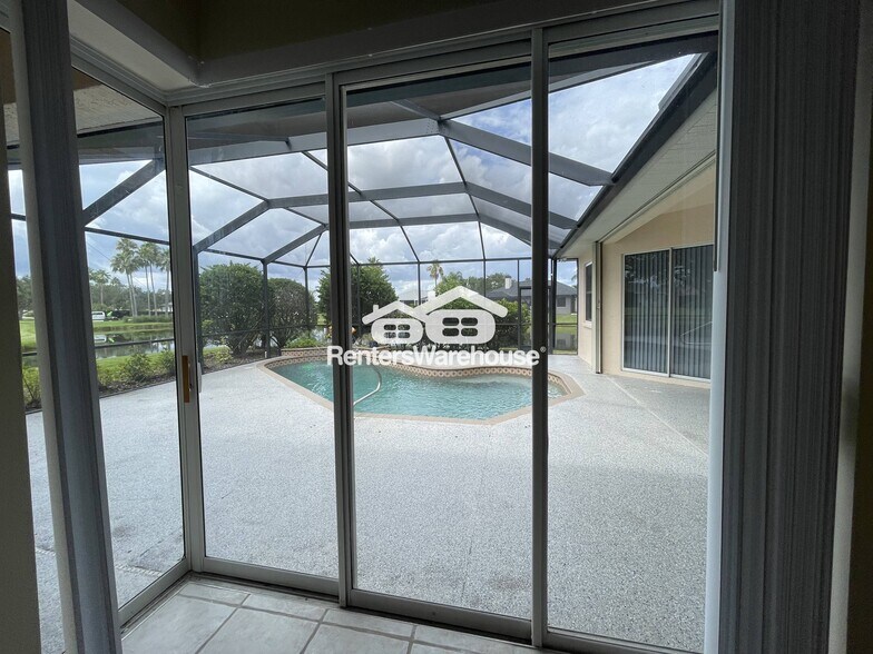 Building Photo - 8946 Province St