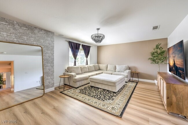 Building Photo - 249 Timber Hollow St