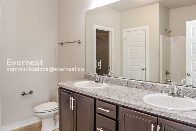 Building Photo - 120 Grip Dr