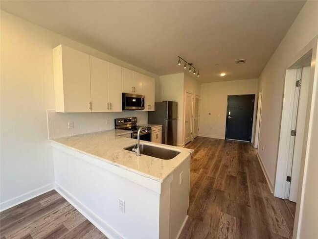 Building Photo - 525 Parkway Dr