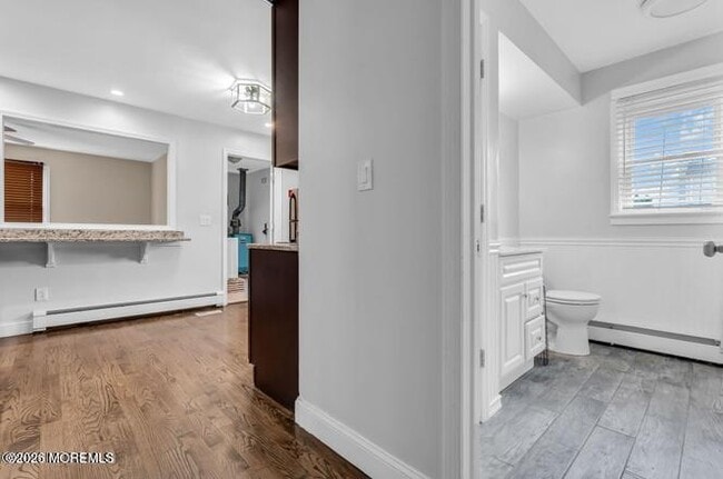 Building Photo - 305 Hudson Dr